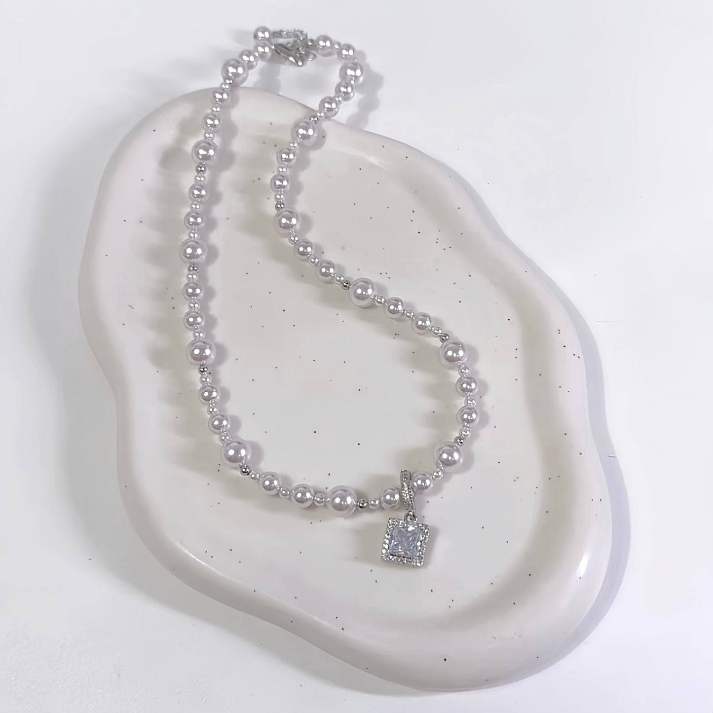 Manta rose pearl necklace