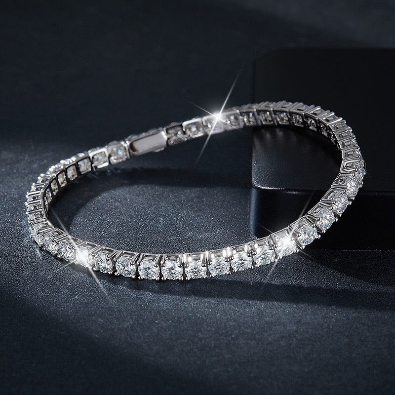 Moissanite 4-prong Tennis Bracelet