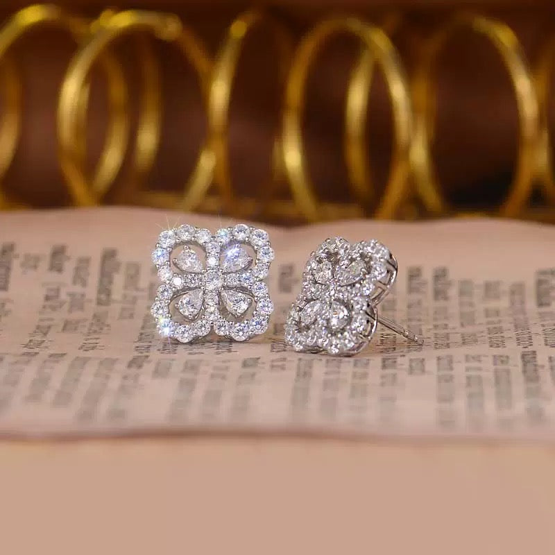 Moissanite Flower set
