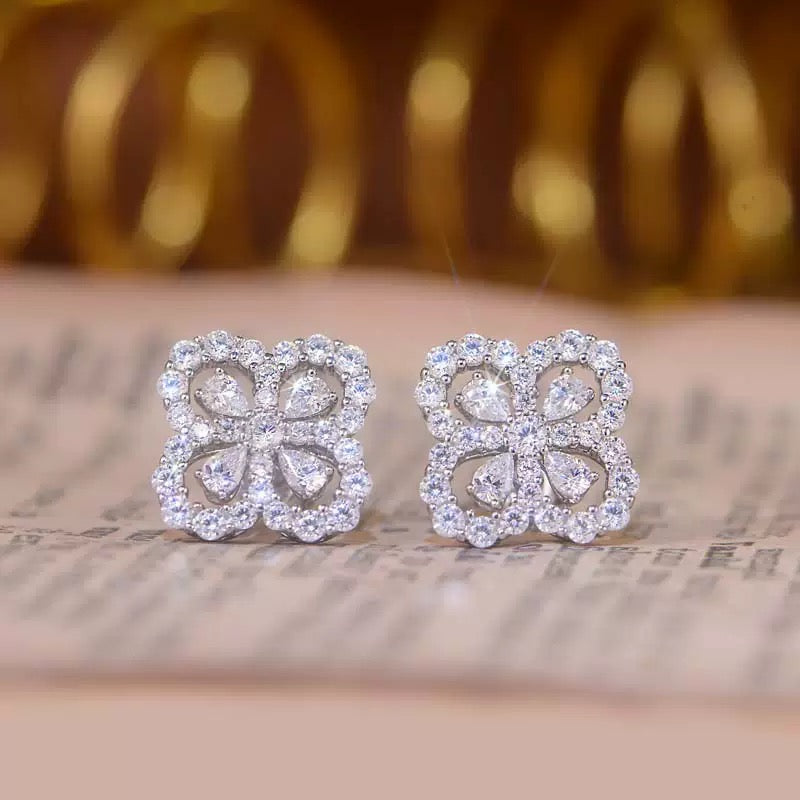 Moissanite Flower set
