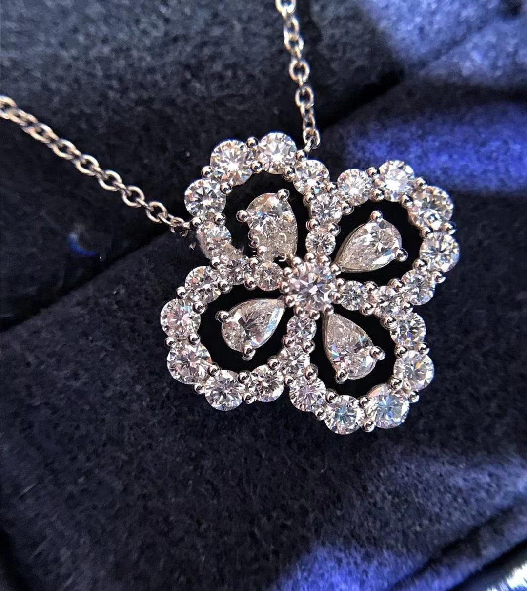 Moissanite Flower set
